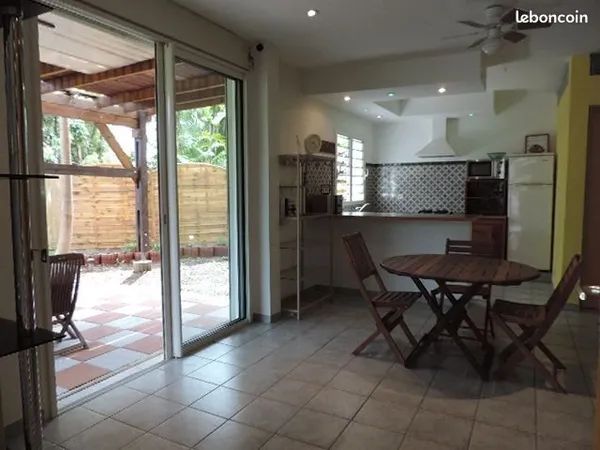 Estudio meublé a Sante Marie 35 m² en zone résidentielle