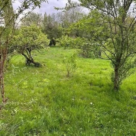 Terrain constructible 1162 m²