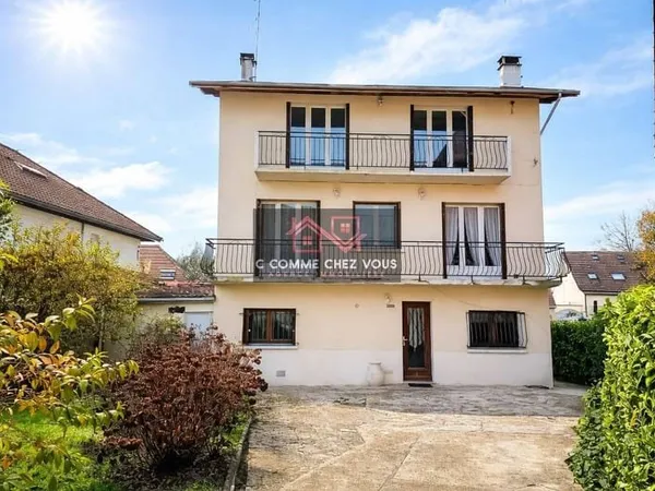 Maison 14 pièces 330 m²