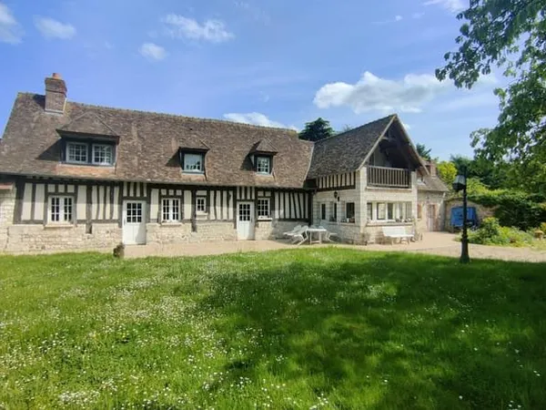 Maison 15 pièces 175 m²