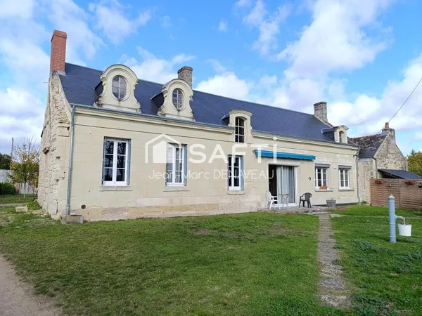 Habitation de type longère avec dépendances