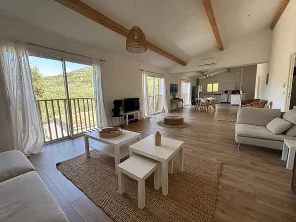 Villa 4 pièces 120 m²