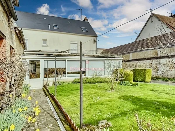 **VIAGER** à vendre, 61400 MORTAGNE-AU-PERCHE centre, ORNE, maison env 230 m2, en viager occupé dame