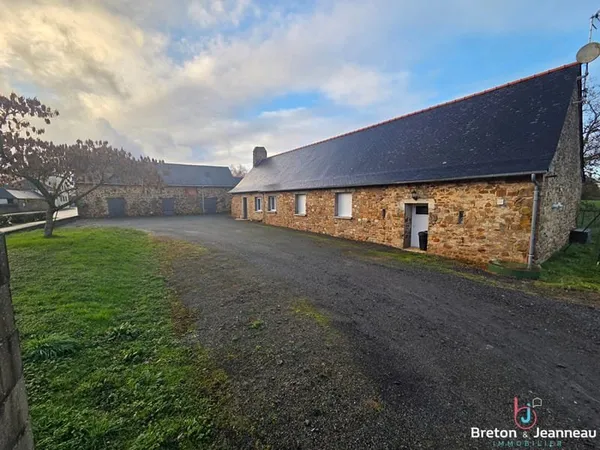 Maison à Montsurs