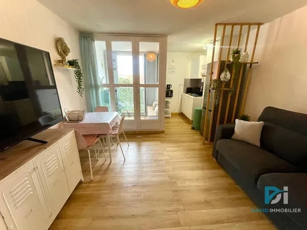 CAP D'AGDE, studio cabine en excellent état.