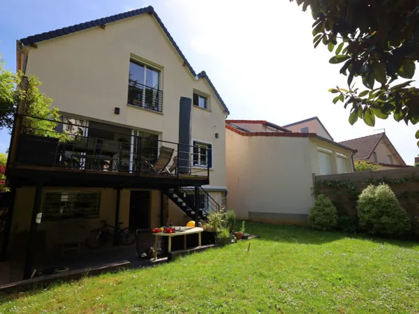 CLAMART - JARDIN PARISIEN - MAISON