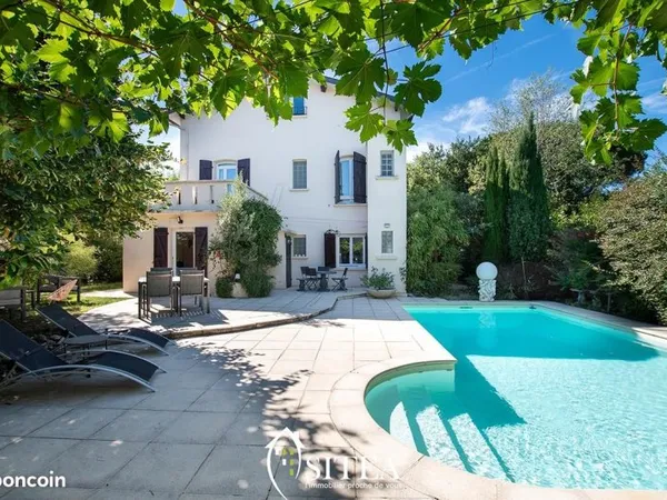 Maison 5 pièces 209 m²