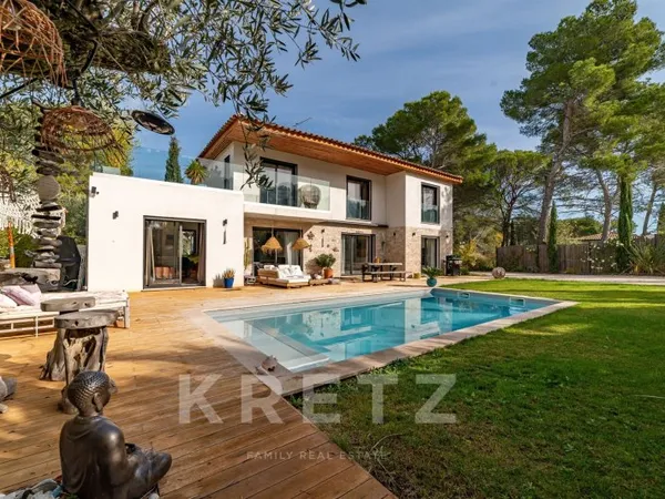 Éguilles - Villa contemporaine récente de 200 m2, 4 chambres, à 15 minutes d'Aix-en-Provence