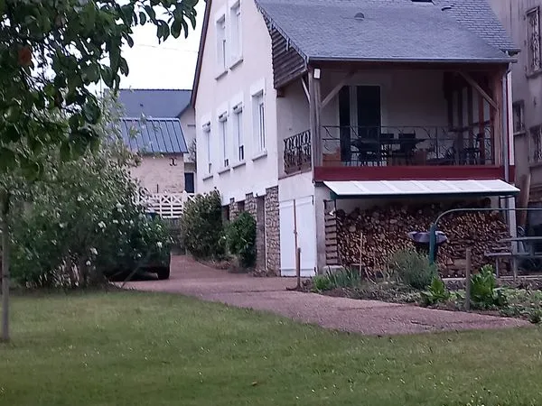 Petite Maison au bord de l'eau