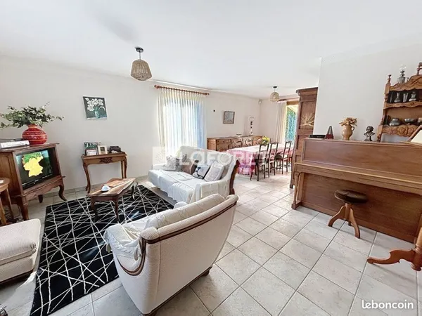 Maison 6 pièces 142 m²