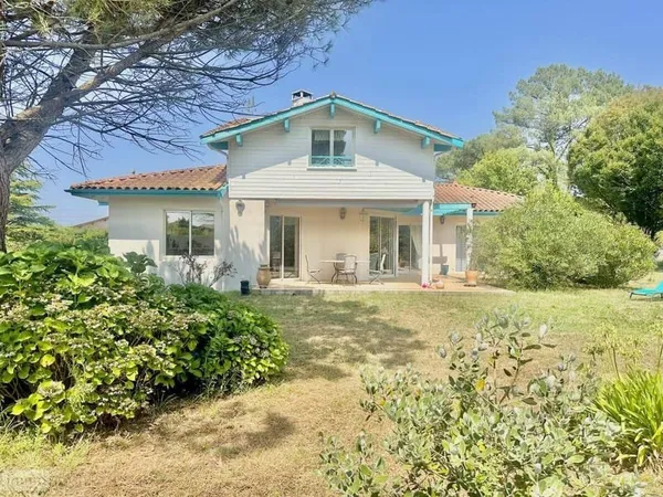 Maison 6 pièces 199 m²