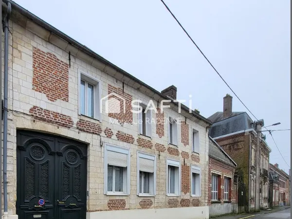 MAISON DE VILLE EN PIERRE ET BRIQUE