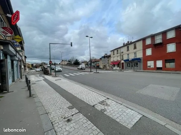 Commerce mobilier/décoration 55 m²
