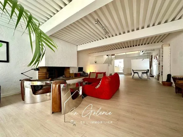 Appartement 5 pièces 191 m²