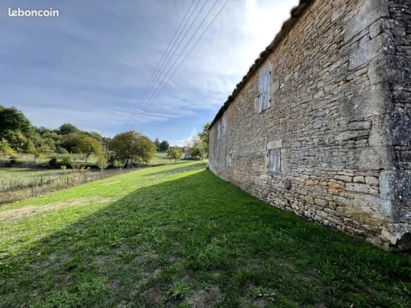 Bâtiment 1 pièce 100 m²