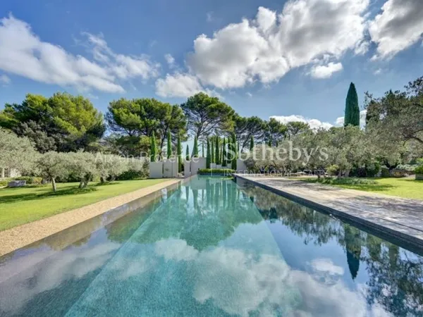 Maison et villa de prestige Vente Saint-Rémy-de-Provence 10p 300m² 40000€