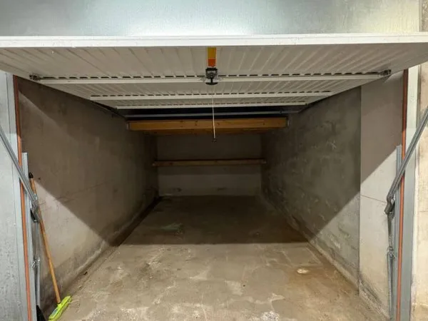 Parking 14 m²