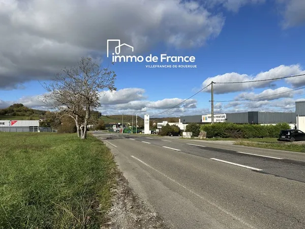 Terrain à bâtir pour projet commercial ou professionnel VILLEFRANCHE DE RGUE 3349 m²
