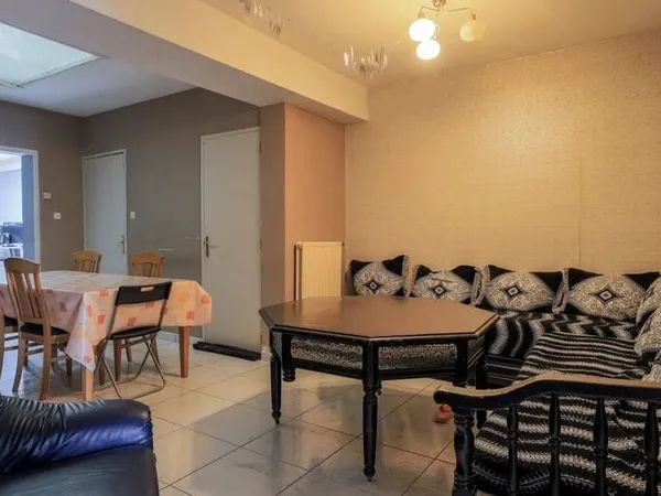 Maison 9 pièces 148 m²