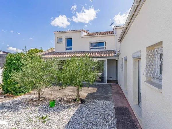 Maison 6 pièces 123 m²