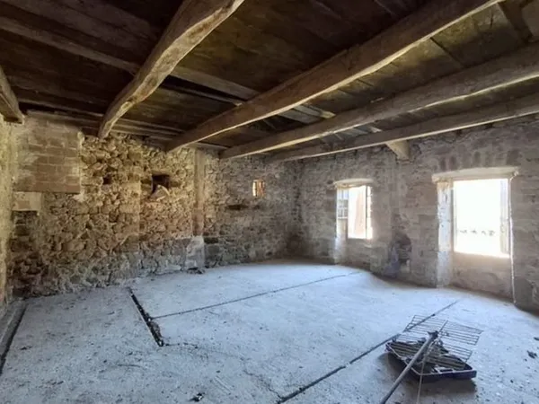 Appartement Vente Les Vans 3p 110m² 55000€
