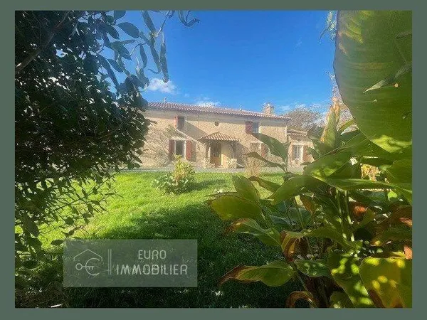 Maison 8 pièces 180 m²