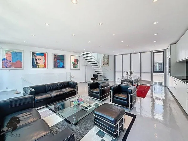 Maison 5 pièces 217 m²
