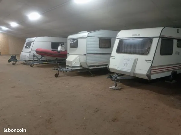 Espace de stockage et ou véhicule