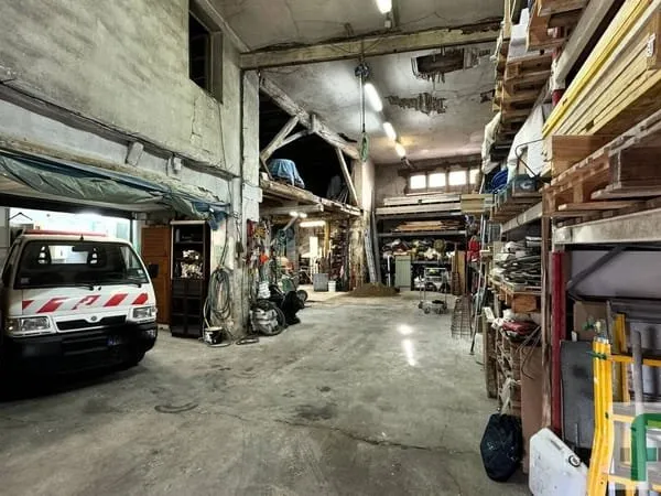 Parking 223 m²