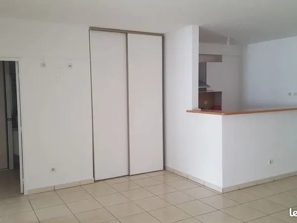 Location T2 53m2 La providence
