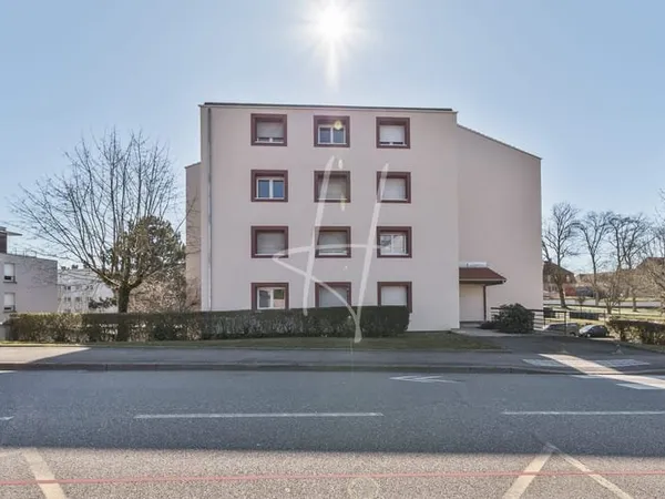 Metz | T2 47 m² - Rez-de-chaussée surélevé - Garage ferm