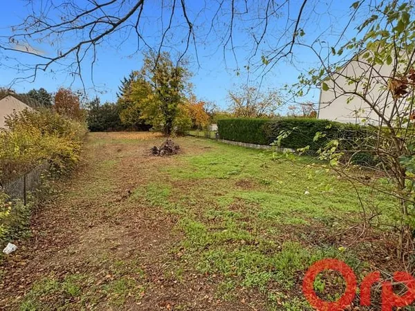 Terrain 903 m²