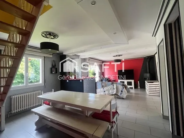 Maison 8 pièces 127 m²