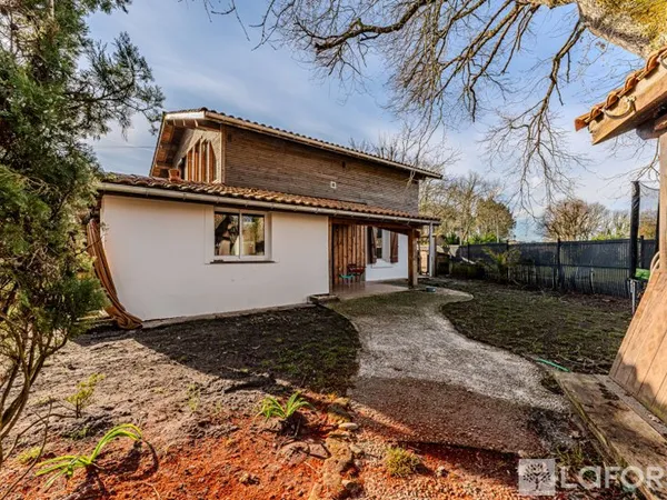 Maison 6 pièces 130 m²