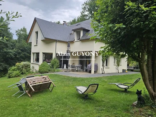 Maison 7 pièces 264 m²