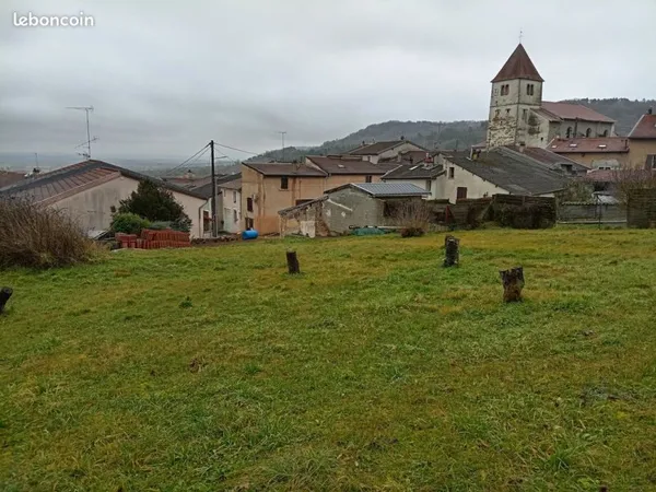 Terrain constructible de 1080 m2