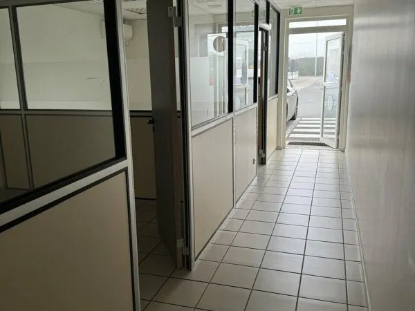 Bureau 54 m²