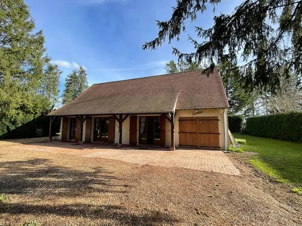 DONNERY - Maison indépendante de plain pied - séjour double - cuisine US - 2 chambres - terrain clos