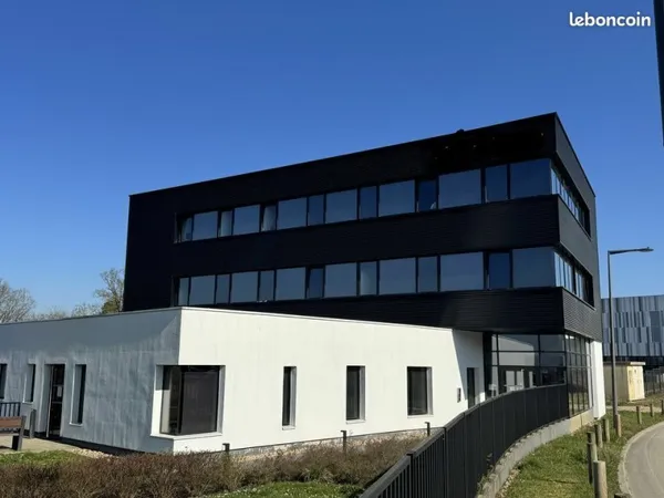 Bureaux 833 m² ARS LAQUENEXY