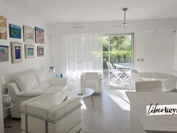 Exclusive Resort (Place des Lices à 250 m) - Appartement de 2 P avec terrasse, box et cave