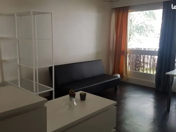 Studio meublé