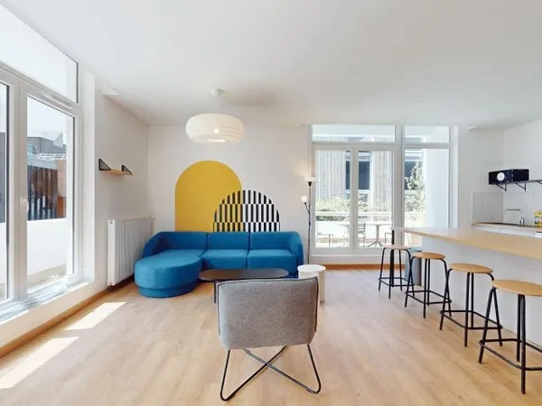 Coliving à Cergy : Appartement de 2120m2