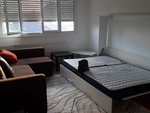 APPARTEMENT meublé 30M² proche FACS