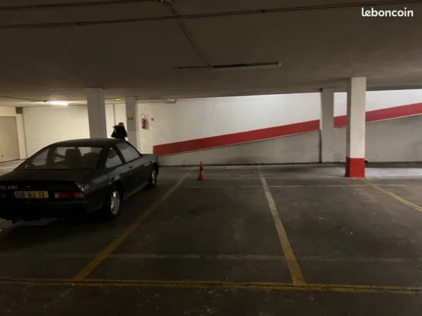 Place parking chartreux