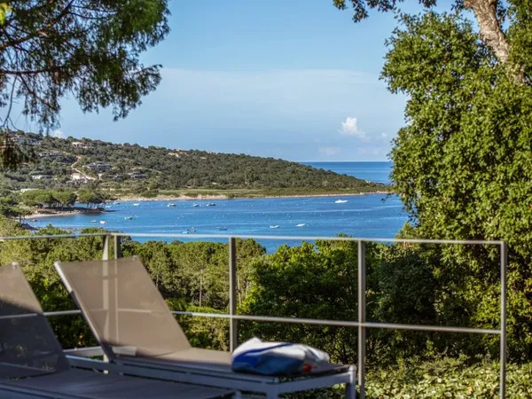 Pinarello, Villa 5 chambres, piscine, vue mer et montagnes