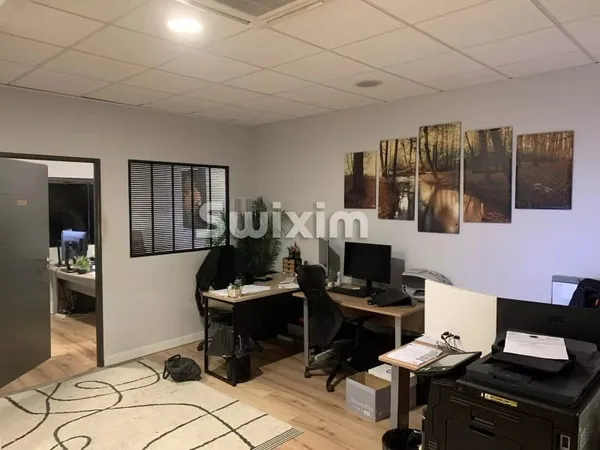 Bureaux 7 pièces 229 m²