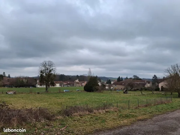Terrain constructible combeaufontaine