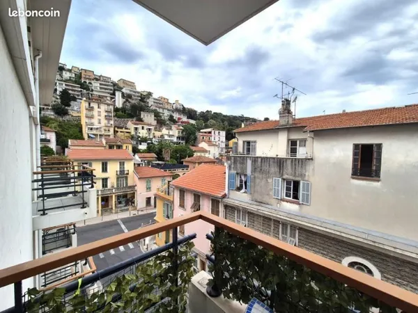 Studio 1 pièce 20 m²