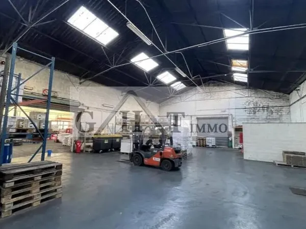 ENTREPOT - BUREAUX A VENDRE BRIE COMTE ROBERT