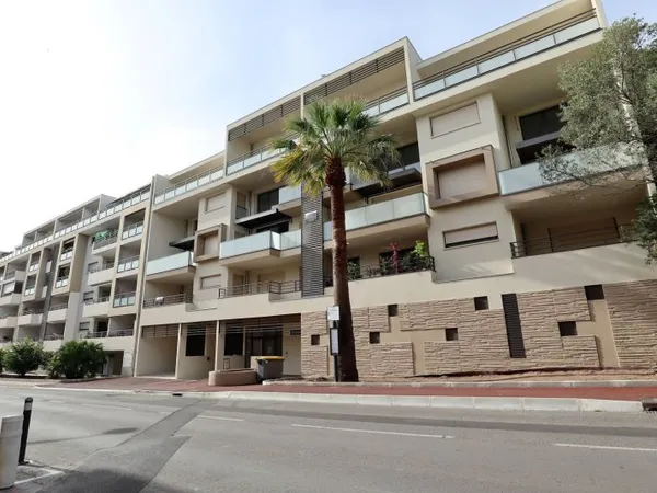 Appartement 2 pièces 66m² avec garage et terrasse dans résidence neuve de 2023